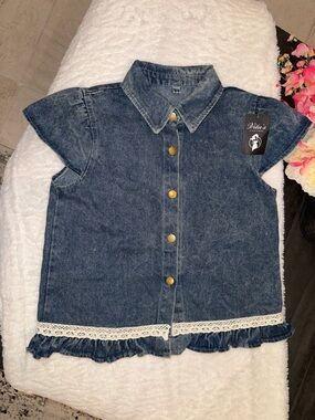 NWT Blue Denim Button-Front Ruffle-Hem Blouse Size Medium